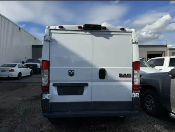 2016-ram-promaster-cargo-van-low-roof-big-2