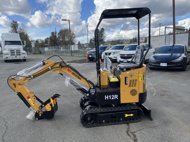 2024-agt-mini-excavator-h12r-agt-mini-excavator-big-1