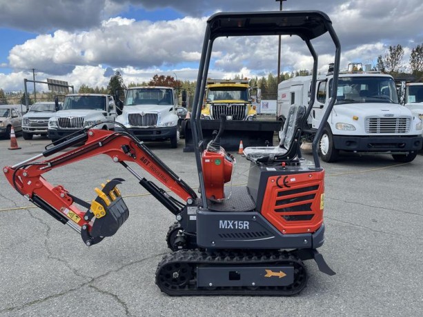 2024-agt-mini-excavator-mx15r-agt-mini-excavator-big-1