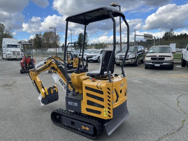 2024-agt-mini-excavator-mx12r-agt-mini-excavator-big-2