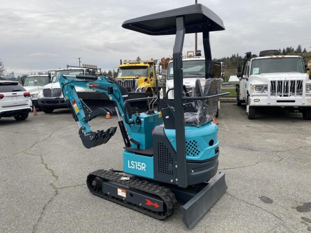 2024-agt-mini-excavator-ls15r-agt-mini-excavator-big-4