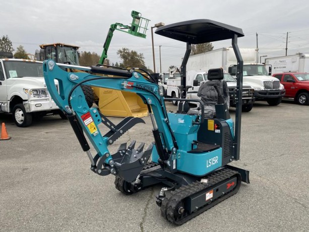 2024-agt-mini-excavator-ls15r-agt-mini-excavator-big-5