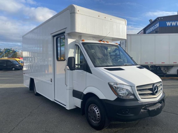 2017-mercedes-benz-sprinter-3500-170-inch-wheelbase-14-foot-cube-van-with-power-tailgate-diesel-mercedes-benz-sprinter-big-6