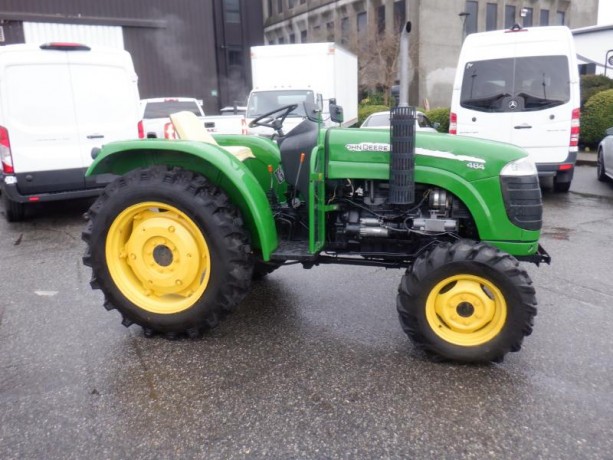 2014-john-deer-484-farm-tractor-diesel-4wd-john-deer-484-big-2