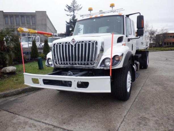 2010-international-7300-work-star-dump-hook-truck-air-brakes-diesel-international-7300-big-3