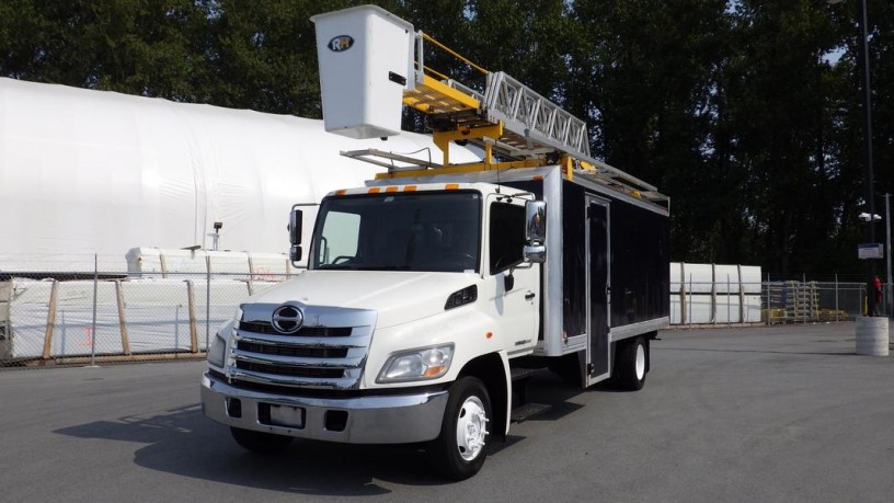 2013-hino-268-cube-van-with-bucket-3-seater-diesel-hino-268-big-3