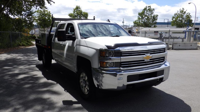 2015-chevrolet-silverado-3500hd-crew-cab-4wd-flat-deck-chevrolet-silverado-3500hd-big-1