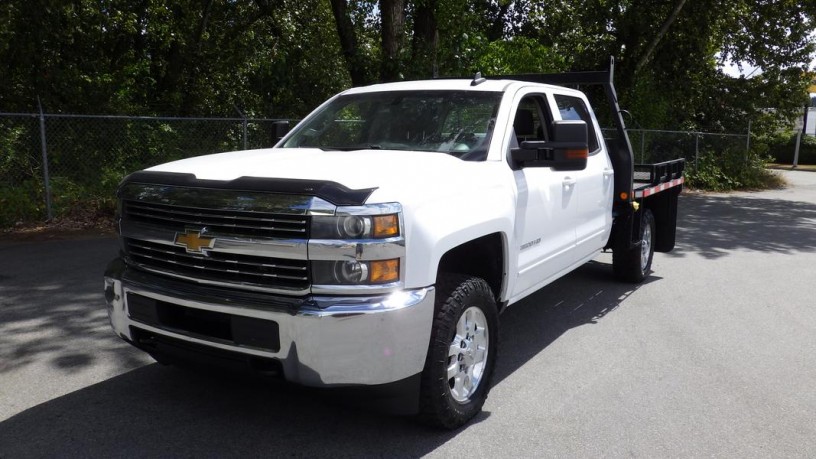 2015-chevrolet-silverado-3500hd-crew-cab-4wd-flat-deck-chevrolet-silverado-3500hd-big-3