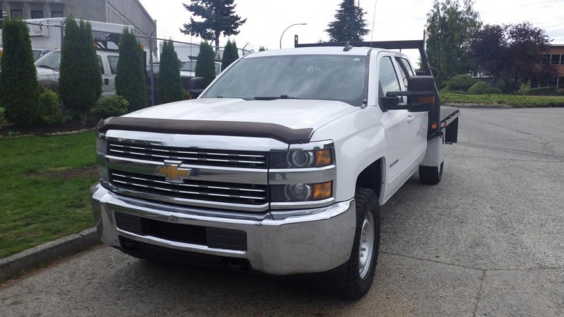 2015-chevrolet-silverado-3500hd-flat-deck-crew-cab-4wd-chevrolet-silverado-3500hd-big-3