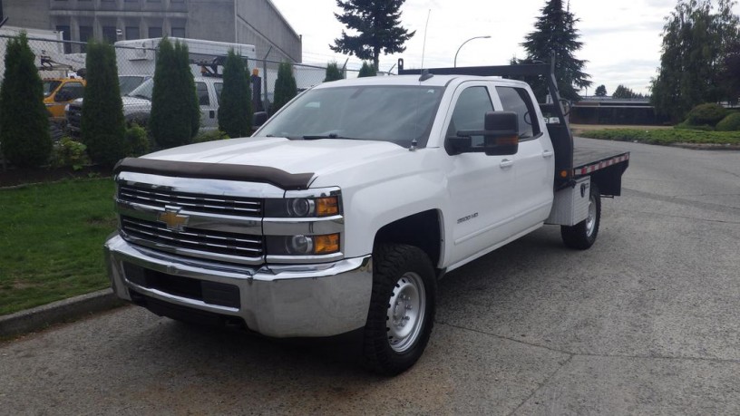 2015-chevrolet-silverado-3500hd-flat-deck-crew-cab-4wd-chevrolet-silverado-3500hd-big-4