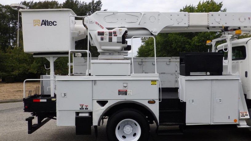 2007-freightliner-m2-bucket-truck-dually-diesel-freightliner-m2-big-11