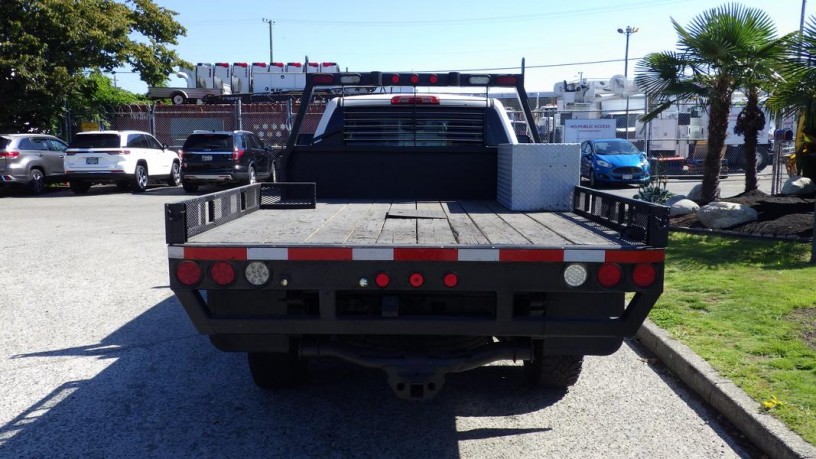 2015-chevrolet-silverado-3500hd-crew-cab-flat-deck-4wd-chevrolet-silverado-3500hd-big-8