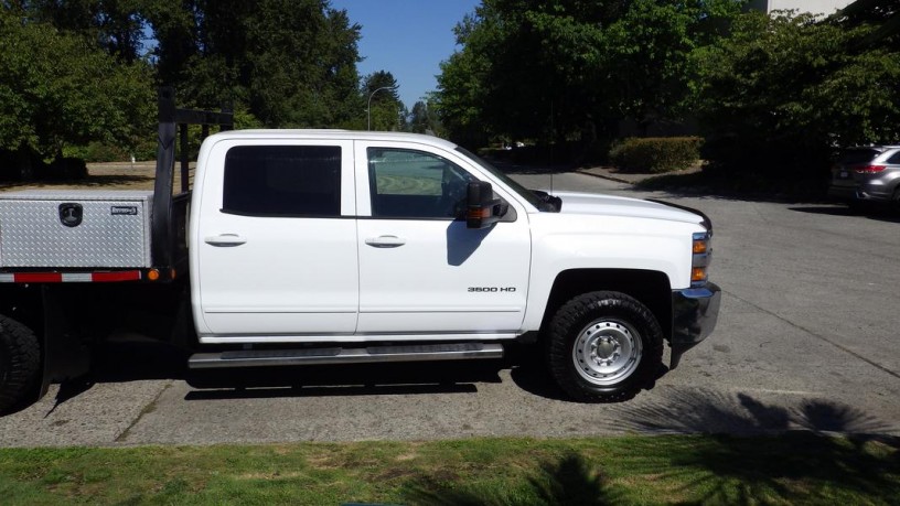 2015-chevrolet-silverado-3500hd-crew-cab-flat-deck-4wd-chevrolet-silverado-3500hd-big-12